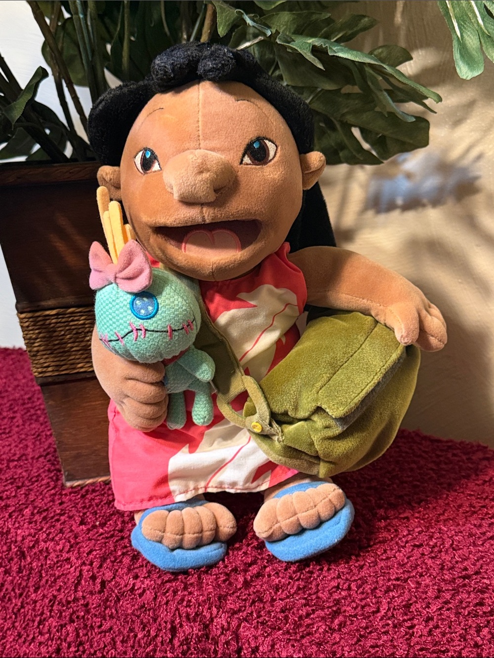 Rare Disney Store Lilo with Scrump Doll and Stuffed Bag Camera Brush 12" Plush